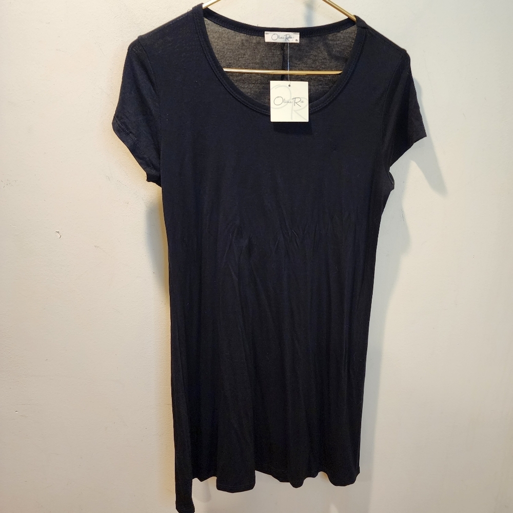 OLIVIA RAE Chic Black Short Sleeve  Lightwieght Runnic Dress Size L NWT